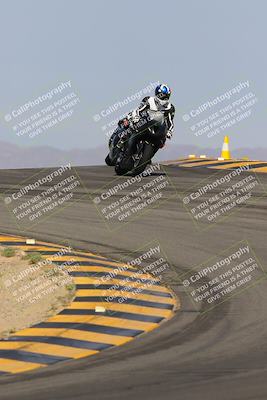 media/Sep-30-2023-SoCal Trackdays (Sat) [[636657bffb]]/Turns 9 and 10 (1010am)/